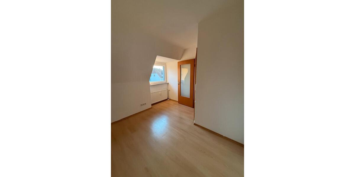 Dachgeschoßwohnung Soest - 4 Zimmer, 72 m&sup2;, 721&euro; | Angebot:25641593