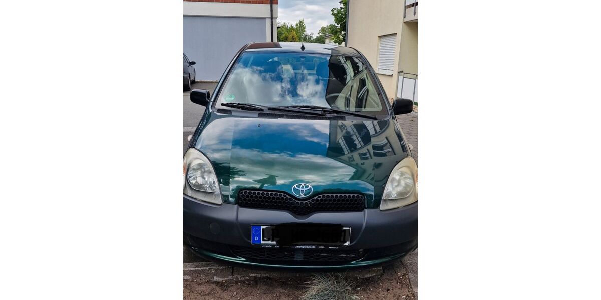 Toyota Yaris 111.896 km 2.050 &euro; Lippstadt 59555