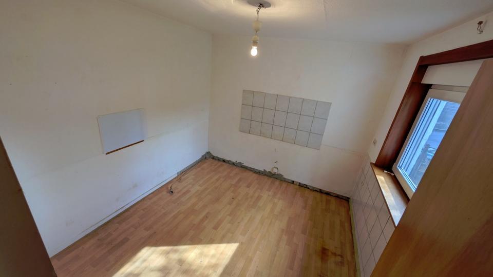 Doppelhaushälfte Warstein - 3 Zimmer, 63 m&sup2;, 95.000&euro; | Angebot:26087902