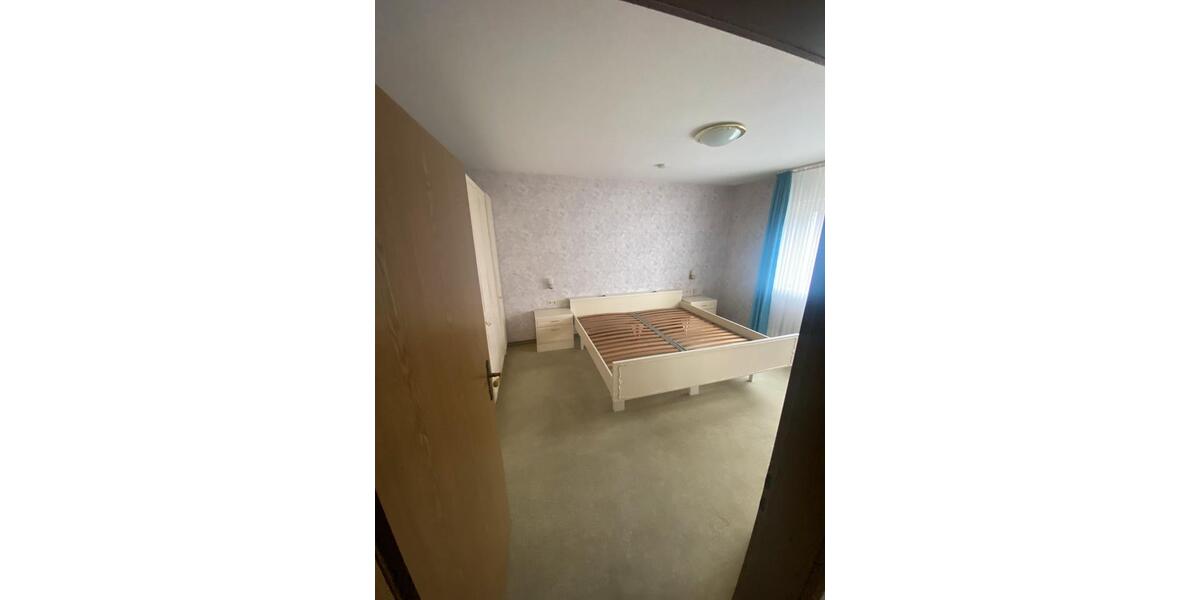 Erdgeschoßwohnung Warstein - 5 Zimmer, 144 m&sup2;, 228.000&euro; | Angebot:24651771