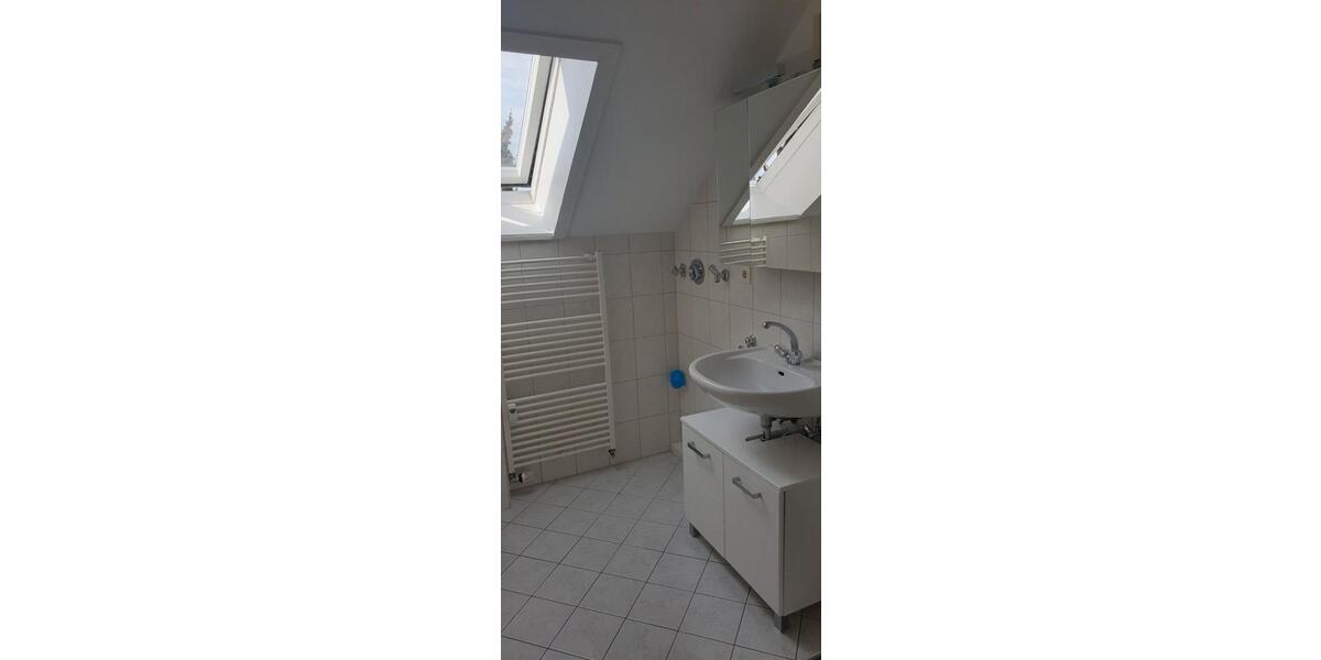 Dachgeschoßwohnung Paderborn - 3 Zimmer, 55 m&sup2;, 540&euro; | Angebot:26674360