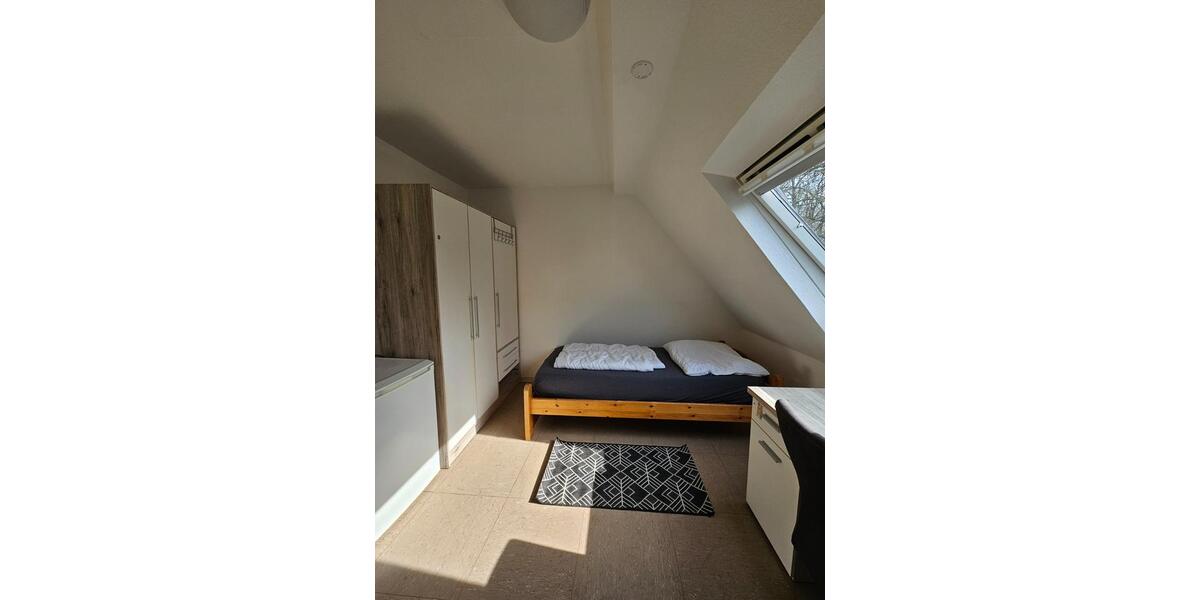 Etagenwohnung Lippstadt - 15 Zimmer, 20 m&sup2;, 400&euro; | Angebot:25131718