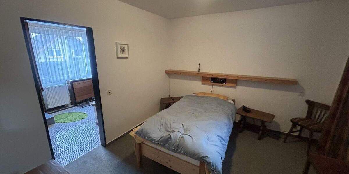 Mehrfamilienhaus, Wohnhaus Borchen / Kirchborchen Kirchborchen - 9 Zimmer, 216 m&sup2;, 380.000&euro; | Angebot:26715257