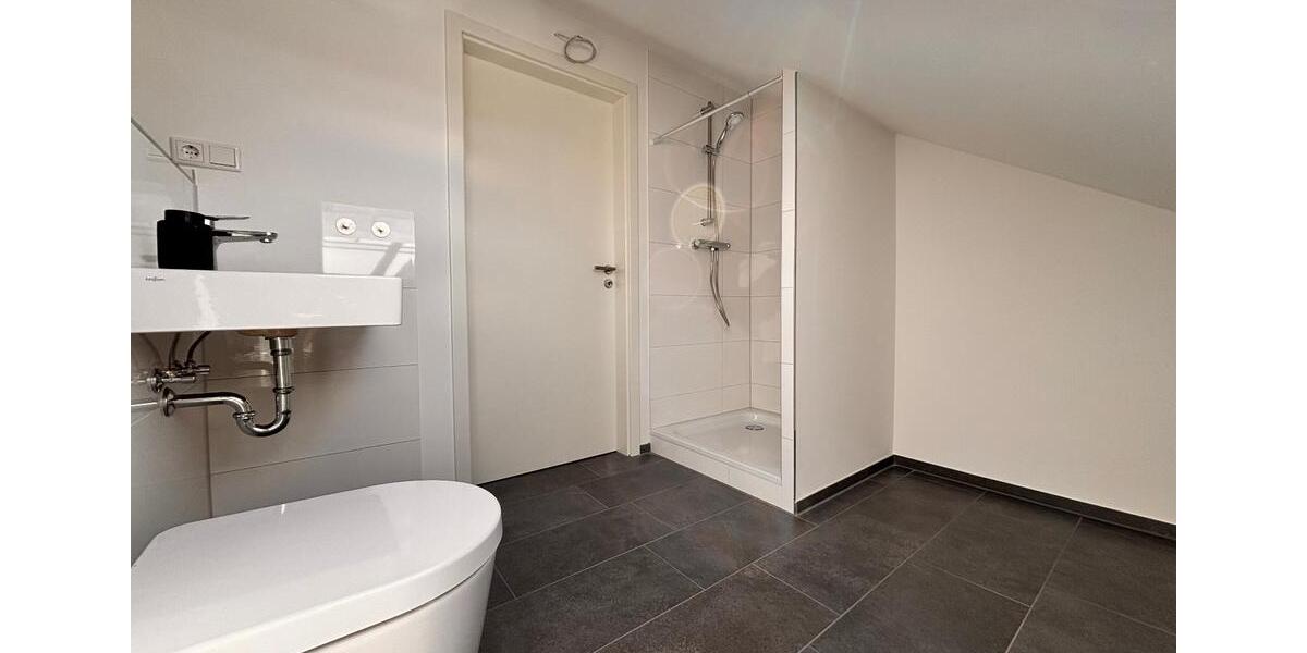 Dachgeschoßwohnung Oelde - 1 Zimmer, 65 m&sup2;, 615&euro; | Angebot:25933967