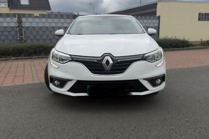 Renault Megane 120.750 km 7.999 &euro; Paderborn 33104