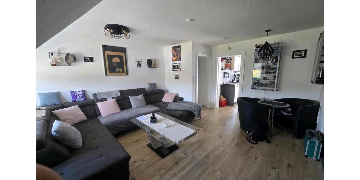 Dachgeschoßwohnung Warstein - 3 Zimmer, 76 m&sup2;, 650&euro; | Angebot:26704156