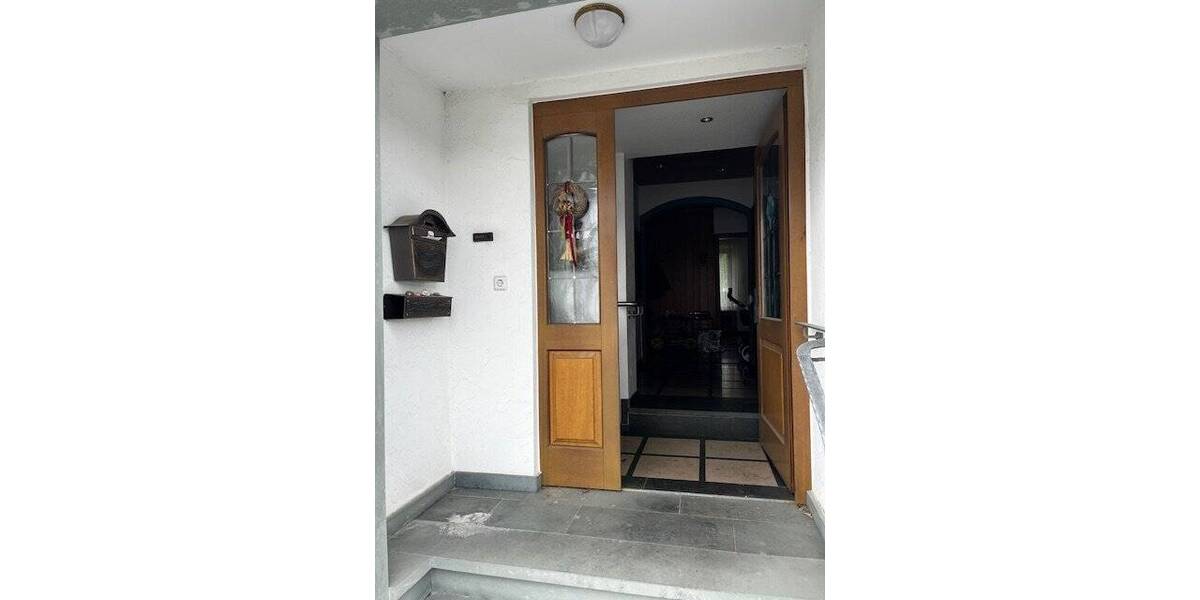 Mehrfamilienhaus, Wohnhaus Anröchte Berge - 8 Zimmer, 250 m&sup2;, 310.000&euro; | Angebot:25664646