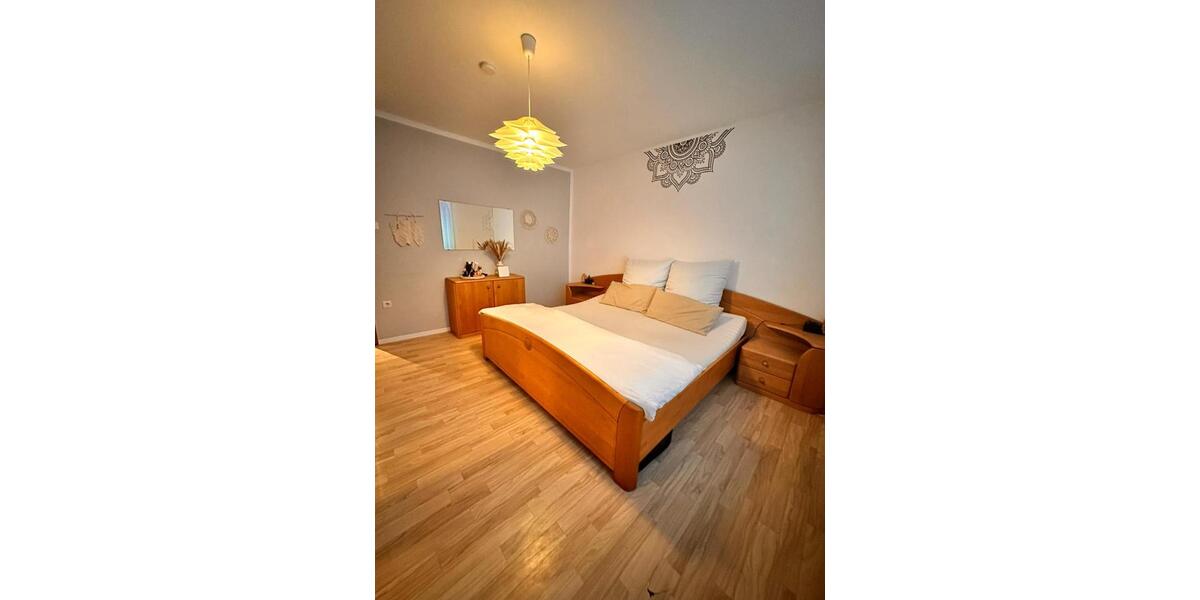 Erdgeschoßwohnung Paderborn - 3 Zimmer, 92 m&sup2;, 1.100&euro; | Angebot:24755845