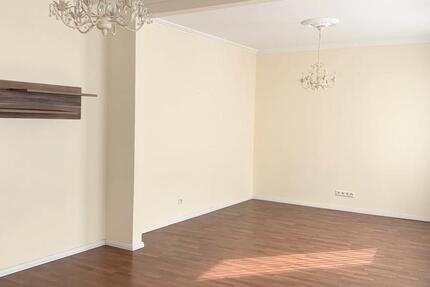 Wohnung Gütersloh - 6 Zimmer, 145 m&sup2;, 1.300&euro; | Angebot:25994276