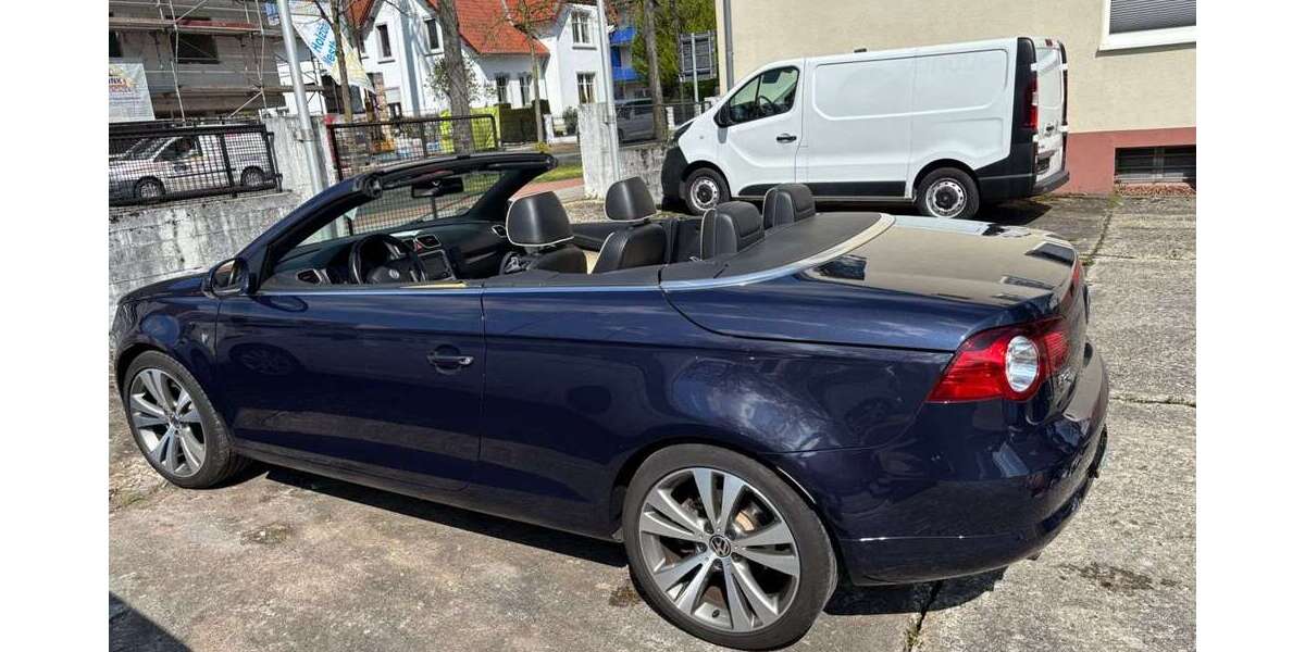 VW Eos 105.000 km 9.690 &euro; Paderborn 33104