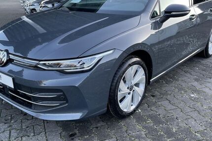 VW Golf 2.499 km 32.995 &euro; Büren 33142