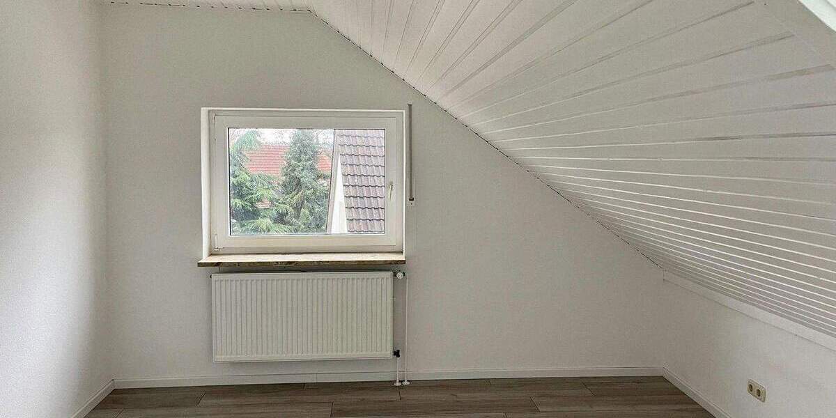 Etagenwohnung Paderborn OT Schloß Neuhaus Schloß Neuhaus - 3 Zimmer, 76 m&sup2;, 650&euro; | Angebot:25724174