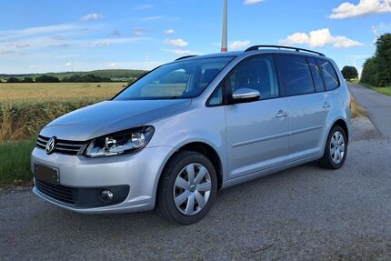 VW Touran 149.000 km 9.500 &euro; Paderborn 33100