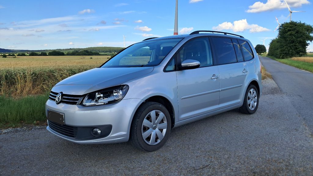 VW Touran 149.000 km 9.500 &euro; Paderborn 33100