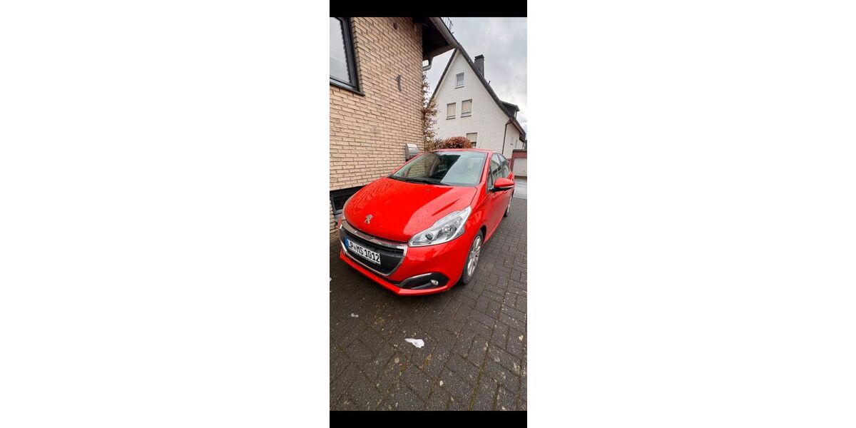 Peugeot 208 80.000 km 6.800 &euro; Warstein 59581