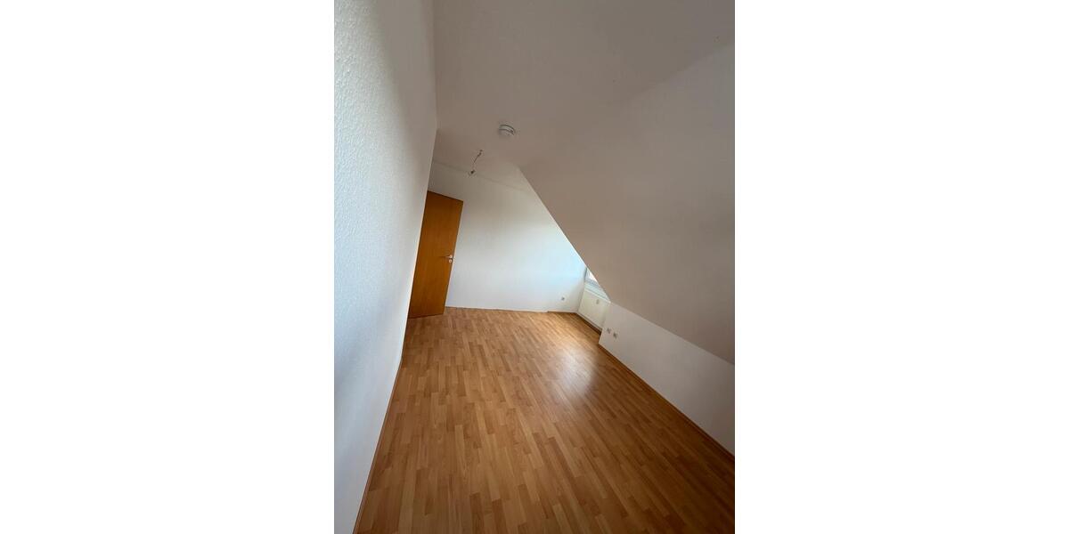 Dachgeschoßwohnung Lippstadt Bad Waldliesborn - 3 Zimmer, 85 m&sup2;, 800&euro; | Angebot:26604513