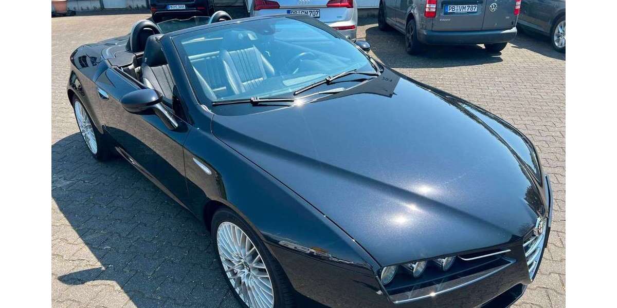 Alfa Romeo Spider 124.000 km 12.999 &euro; Paderborn 33106