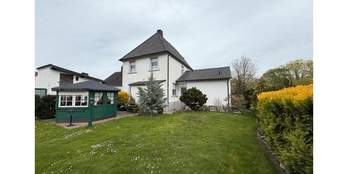 Einfamilienhaus Lippetal - 8 Zimmer, 230 m&sup2;, 350.000&euro; | Angebot:26329281