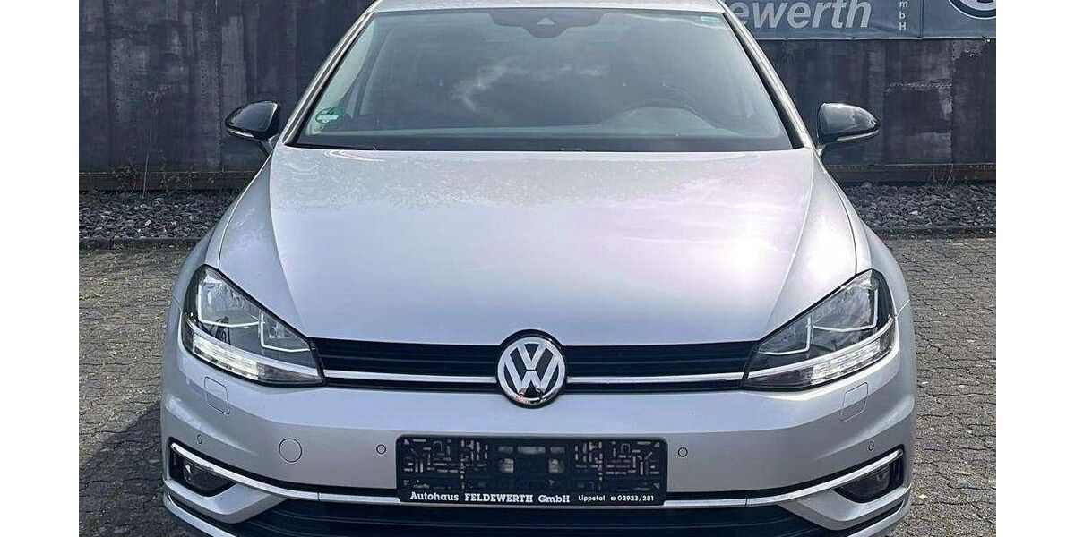 VW Golf 93.000 km 12.800 &euro; Lippetal-Herzfeld 59510