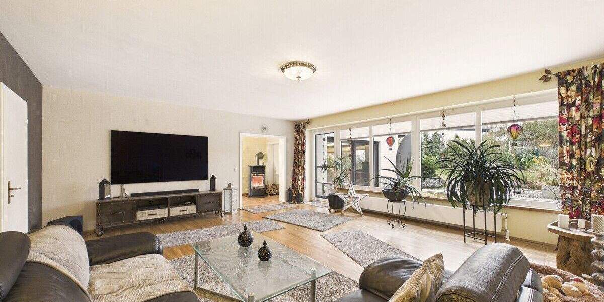 Einfamilienhaus Warstein - 1 Zimmer, 282 m&sup2;, 489.000&euro; | Angebot:25774813