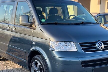VW T5 Transporter 276.000 km 11.490 &euro; Paderborn 33106