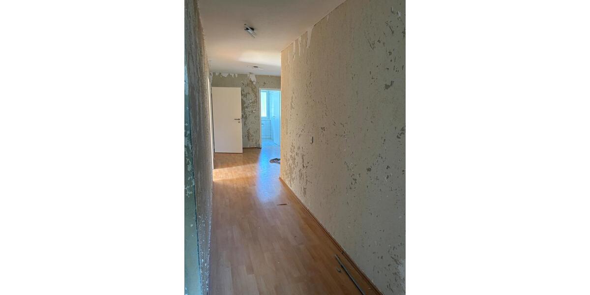 Dachgeschoßwohnung Delbrück - 2.5 Zimmer, 80 m&sup2;, 640&euro; | Angebot:26048076