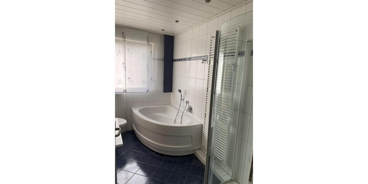 Einfamilienhaus Warstein - 8 Zimmer, 207 m&sup2;, 299.000&euro; | Angebot:27083235