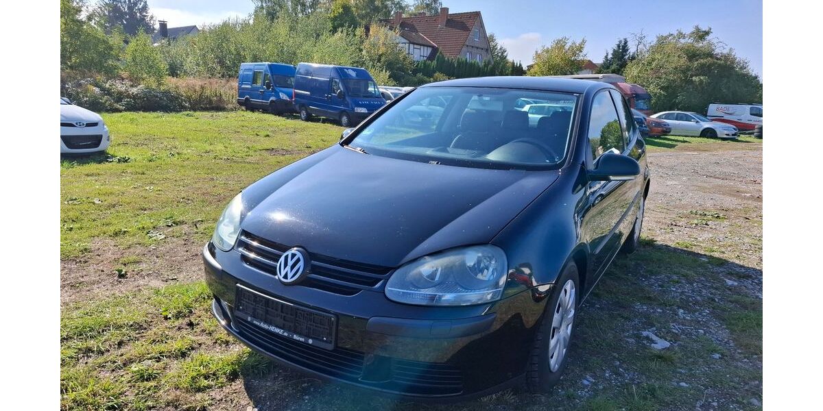 VW Golf 178.000 km 1.350 &euro; Paderborn 33100