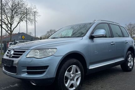 VW Touareg 322.600 km 5.290 &euro; Paderborn 33102