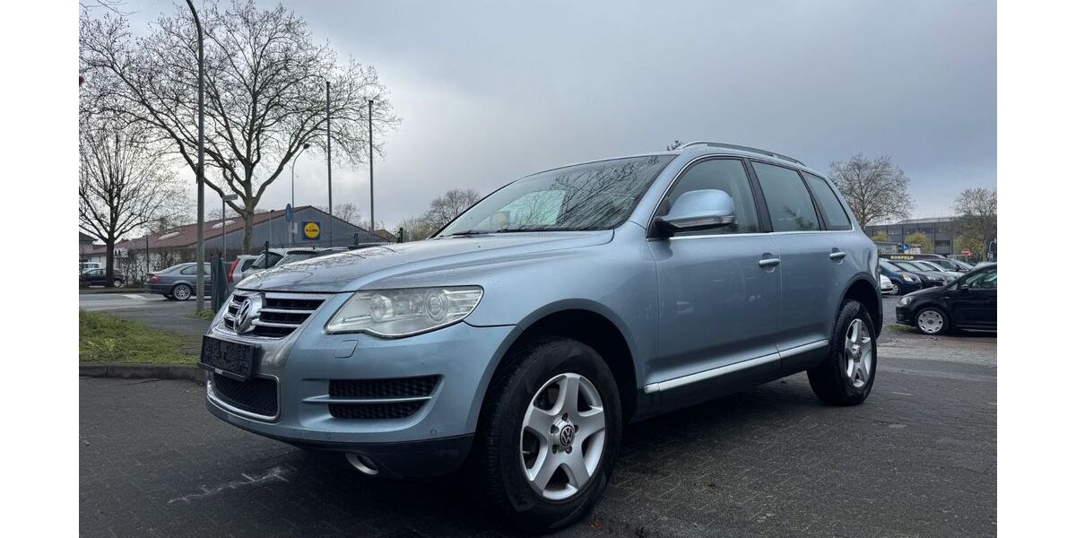 VW Touareg 322.600 km 5.290 &euro; Paderborn 33102