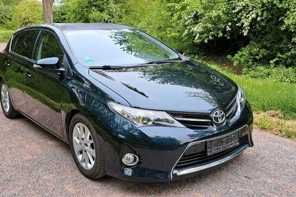 Toyota Auris 65.000 km 8.888 &euro; Beckum 59269