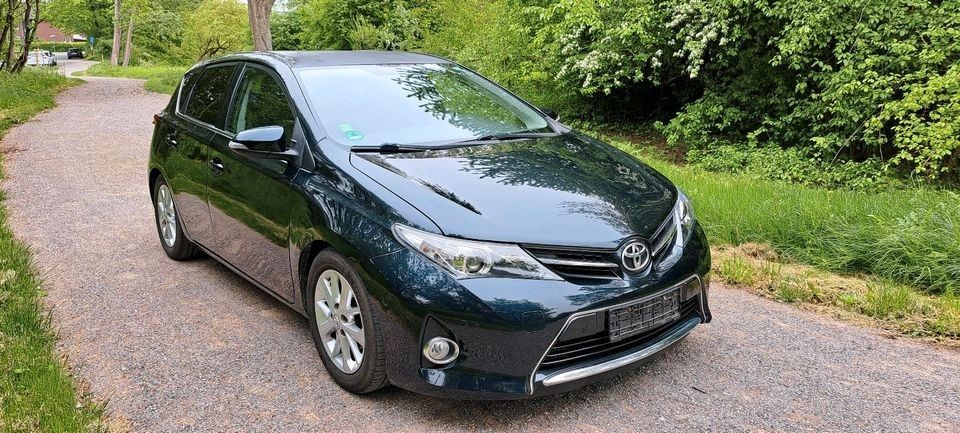 Toyota Auris 65.000 km 8.888 &euro; Beckum 59269