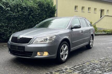 Skoda Octavia 293.500 km 3.499 &euro; Paderborn 33100