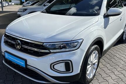 VW T-Roc 1.879 km 25.999 &euro; Büren 33142