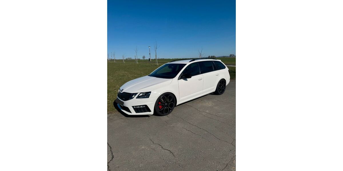 Skoda Octavia 90.000 km 24.000 &euro; Paderborn 33100