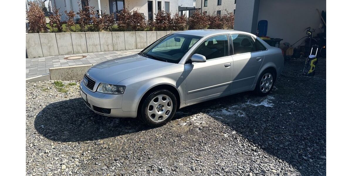 Audi A4 240.000 km 1.700 &euro; Paderborn 33100