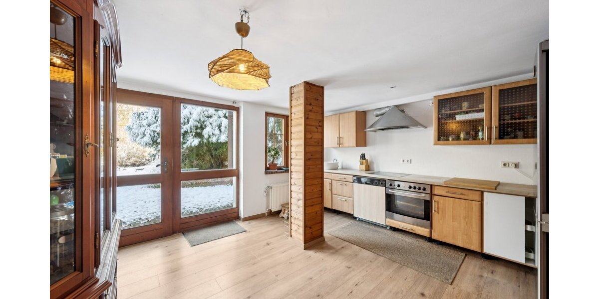 ? Charmantes Blockbohlenhaus in traumhafter Höhenlage von Warstein-Hirschberg - Einfamilienhaus Warstein | Angebot:25232863