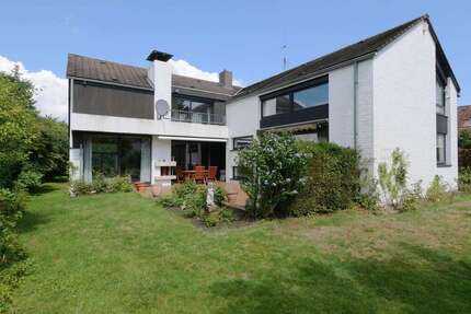 Haus Lippstadt - 6 Zimmer, 261 m&sup2;, 660.000&euro; | Angebot:21947112