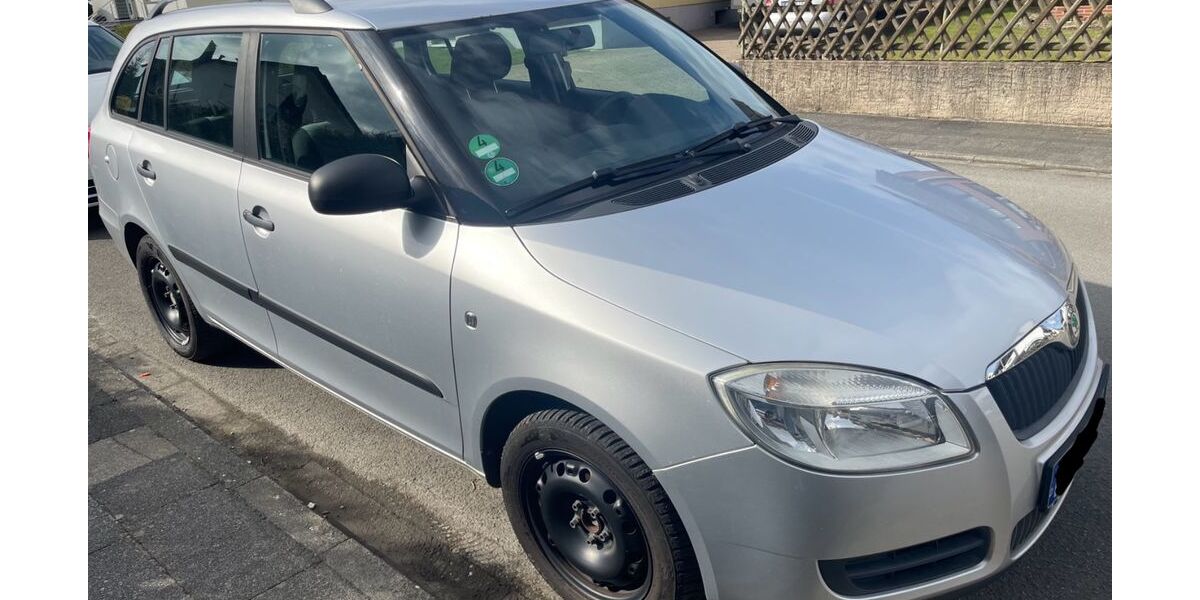 Skoda Fabia 88.560 km 5.390 &euro; Salzkotten 33154