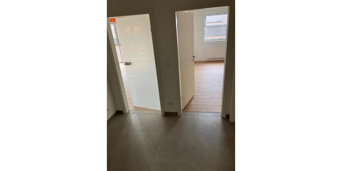 Dachgeschoßwohnung Lippstadt - 2 Zimmer, 75 m&sup2;, 875&euro; | Angebot:25949039