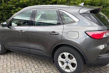Ford Kuga 55.680 km 17.800 &euro; Soest 59494