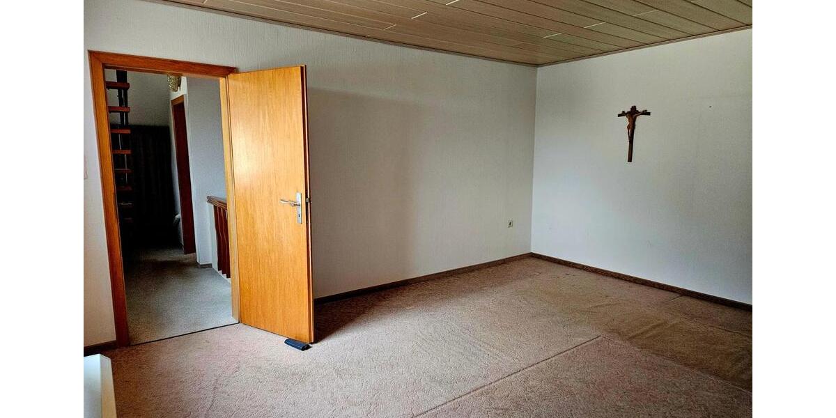 Einfamilienhaus Büren - 7 Zimmer, 160 m&sup2;, 335.000&euro; | Angebot:25861538