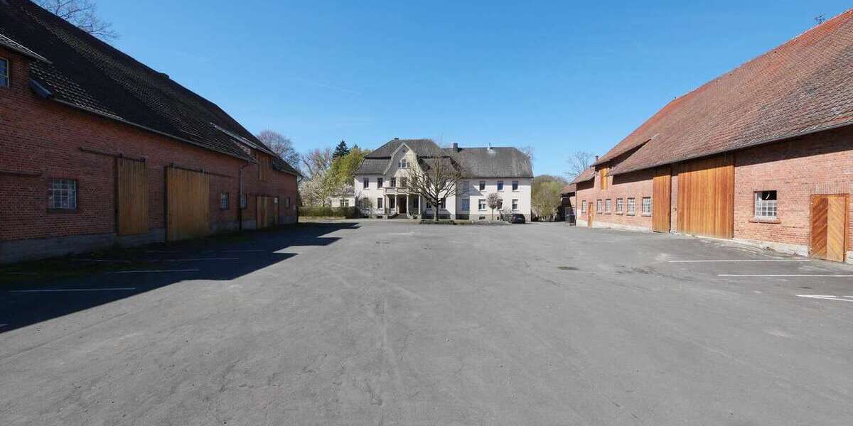 Einfamilienhaus Erwitte / Böckum Böckum - 10 Zimmer, 400 m&sup2;, 1.900.000&euro; | Angebot:26944097