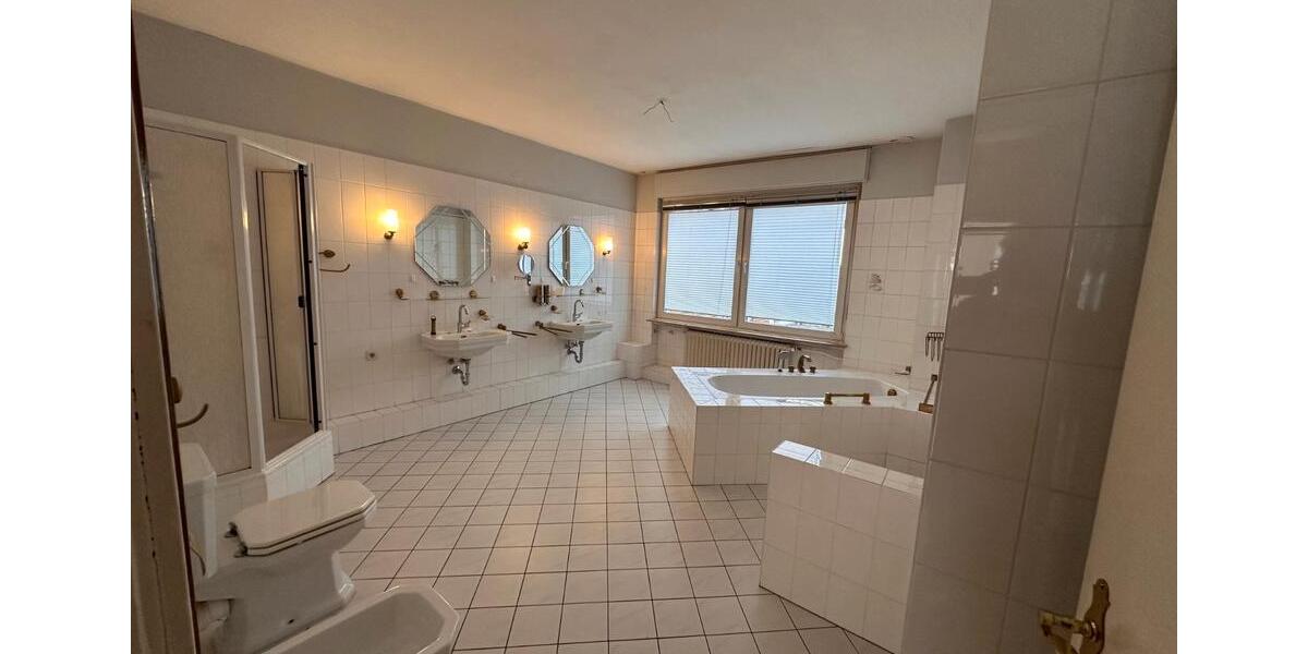 Terrassenwohnung Soest - 4 Zimmer, 125 m&sup2;, 1.250&euro; | Angebot:25978177