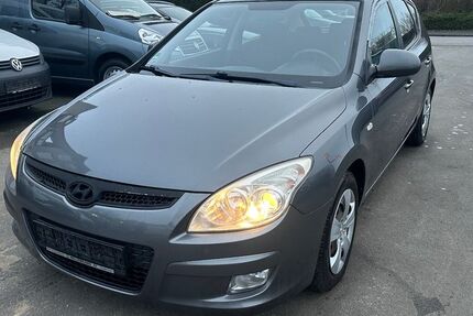 Hyundai i30 278.000 km 999 &euro; Paderborn 33100