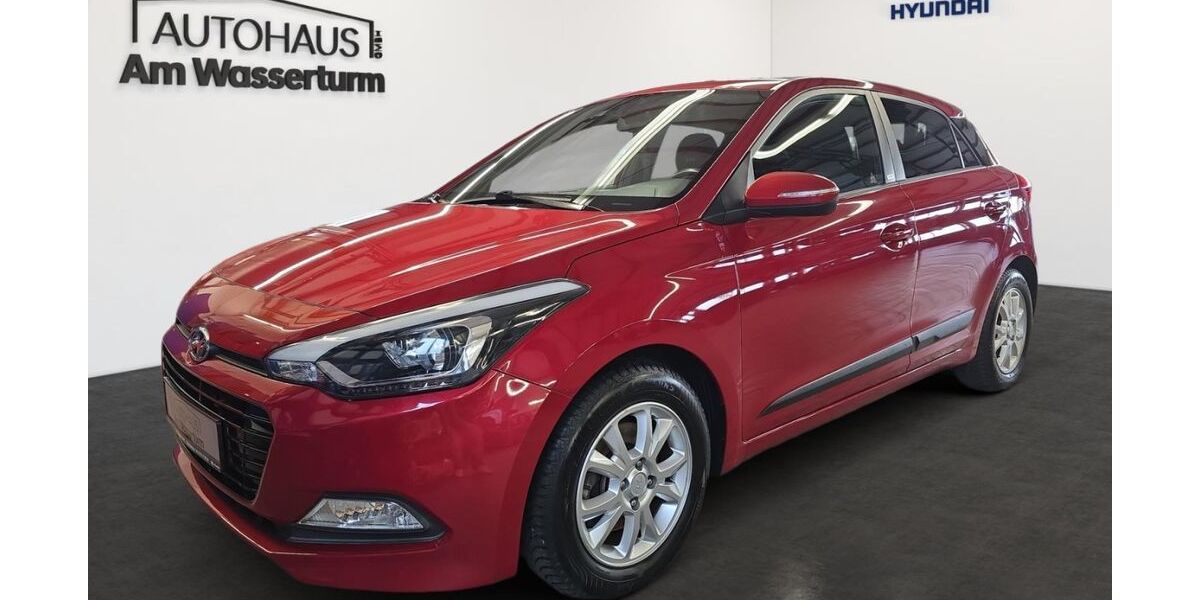 Hyundai i20 92.352 km 9.899 &euro; Beckum 59269