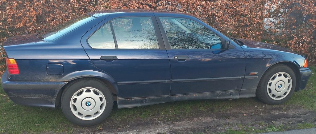 BMW 316 257.000 km 1.650 &euro; Verl 33415