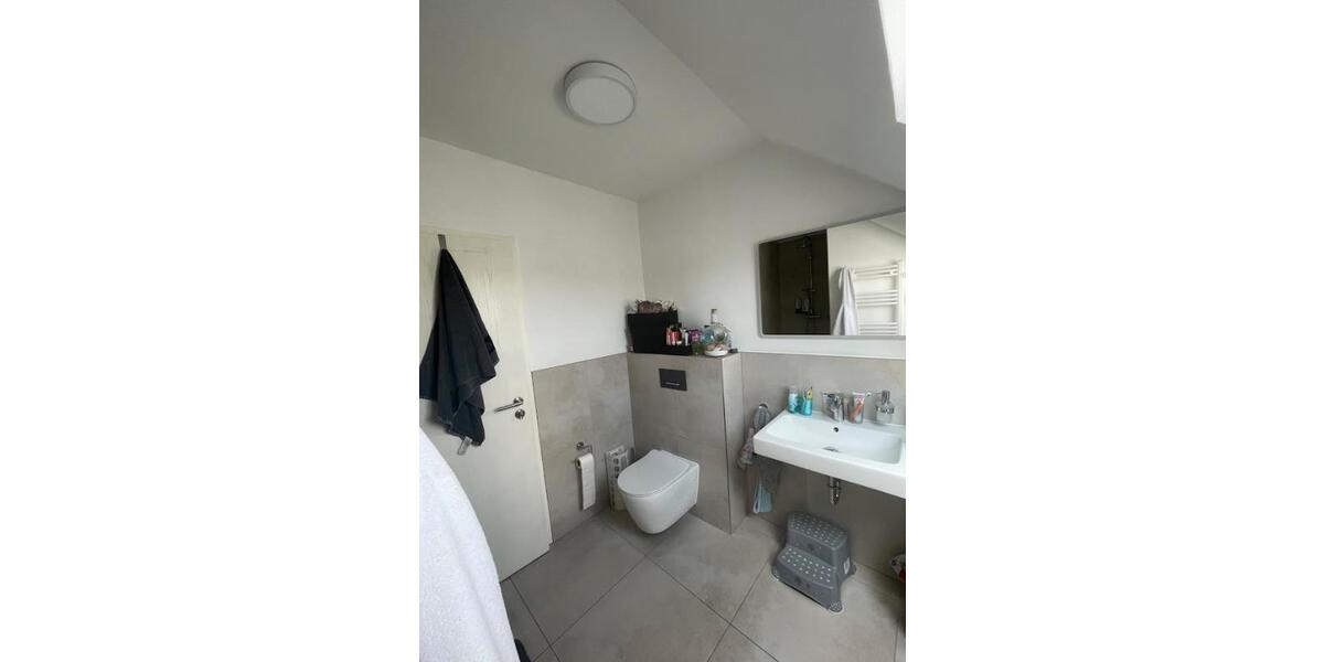 Dachgeschoßwohnung Lippstadt Garfeln - 3 Zimmer, 95 m&sup2;, 869&euro; | Angebot:25395287