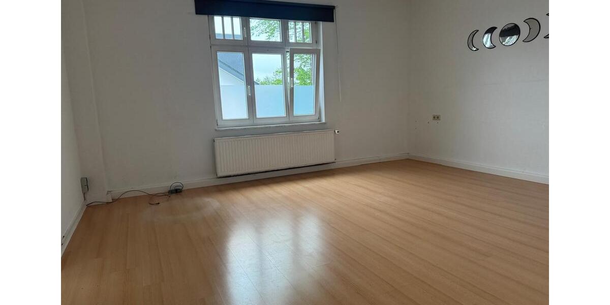 Etagenwohnung Verl - 1 Zimmer, 77 m&sup2;, 600&euro; | Angebot:26548249