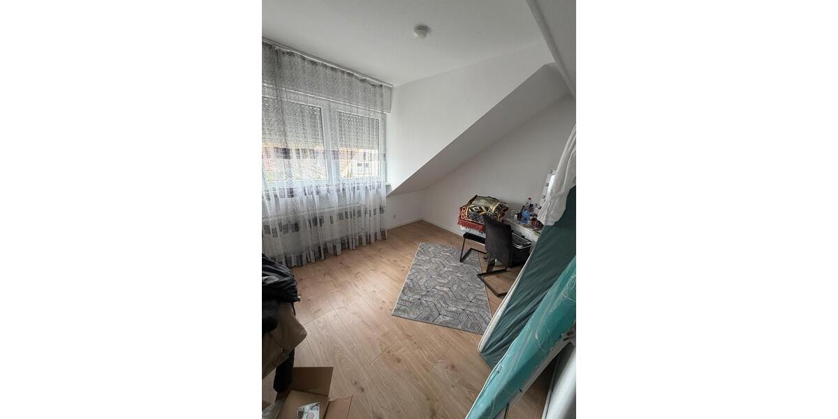 Dachgeschoßwohnung Rüthen - 3 Zimmer, 88 m&sup2;, 745&euro; | Angebot:26022982